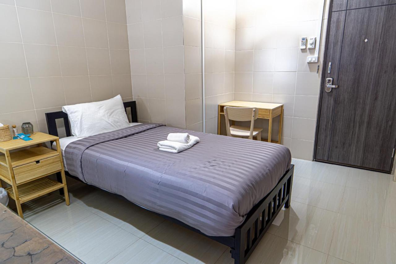 Lo-Ha Guest House, Contactless Check-In Bangkok Exterior photo